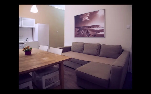 Hunyadi-Andrassy Apartment