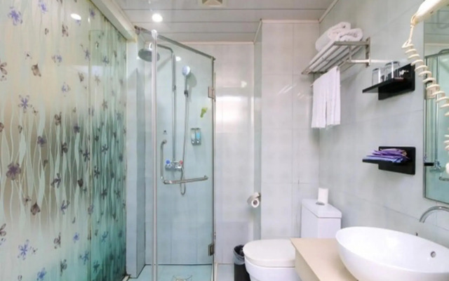 Outing Boutique Hotel Yiwu International Trade City