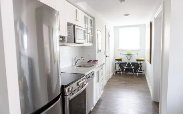 Modern Apt Neardowntown Ideal for Long Stays - U3