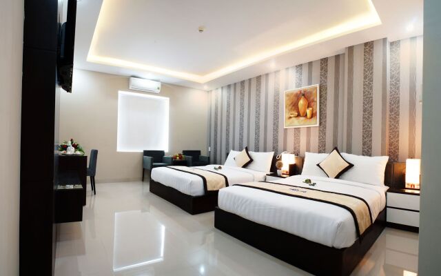 Hanoi Blue Hotel - The Water Front