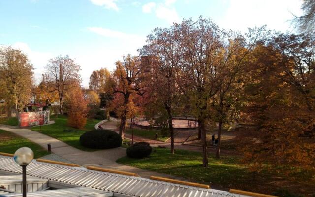 Comprensorio Olivetti - la Serra - Stanza 204