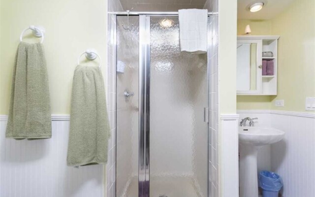 Windjammer 207 - Two Bedroom Condo