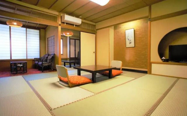 Yuzankaku