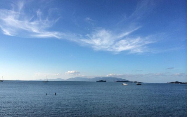 The Boardroom Beach Bungalows