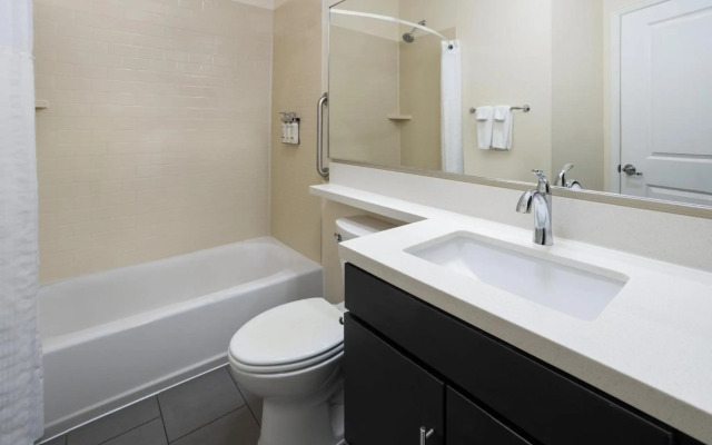 Candlewood Suites Chester - Philadelphia International Airport by IHG