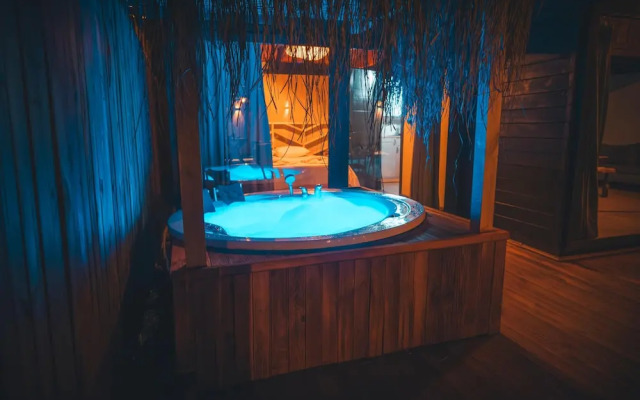 Adesa Bungalow Hotel