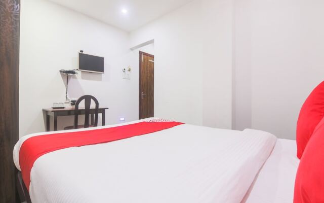 OYO 23008 Labanya Holiday Home