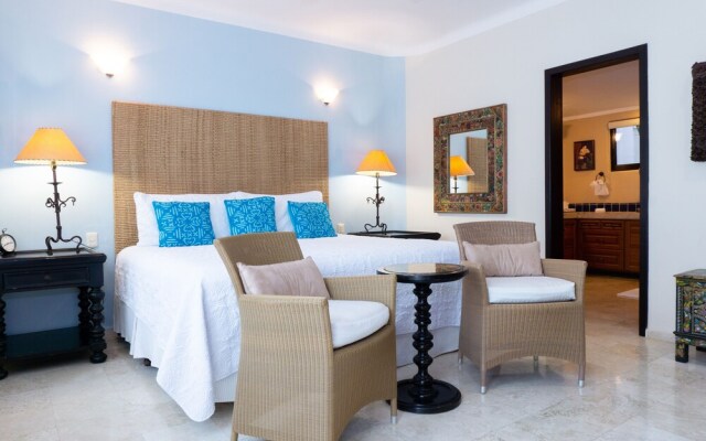 Royal Palms 8 2 Bedroom Condo by RedAwning