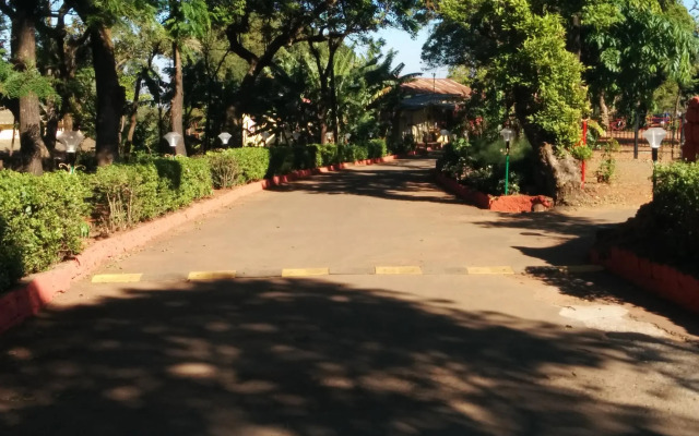 Aaram Lodging & Boarding