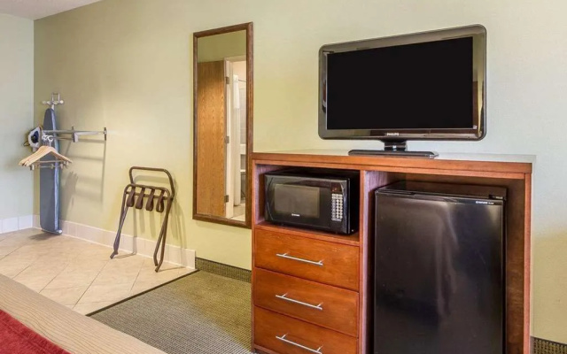 Comfort Inn & Suites Black River Falls