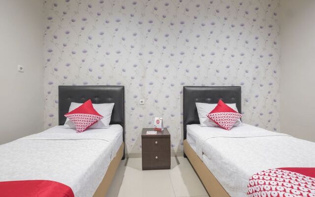 OYO 928 Hotel Astra Novilia