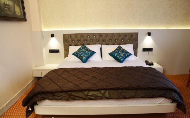 Hotel Aangan Regency