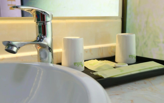 Vatica Shanghai Jinshan District Jinshan Guojishangmaocheng Weihong Road Hotel