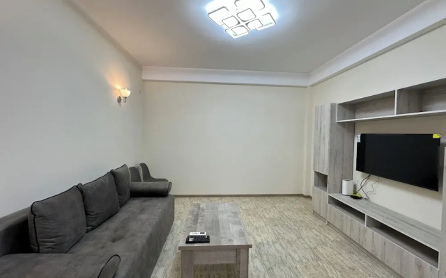 Apartment by Luxe Group XO222