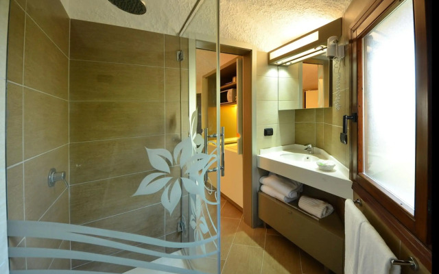 Calanica Residence Hotel