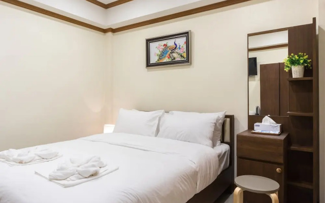 Suthep Home & Hostel