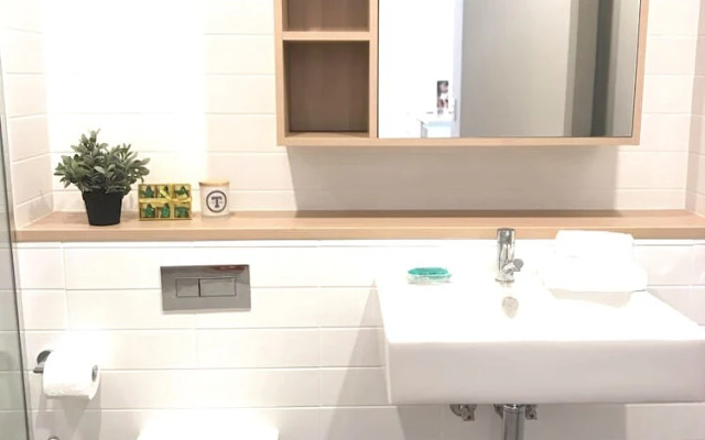 NEW 2bed2bath Walk to Penrith Station Npe081