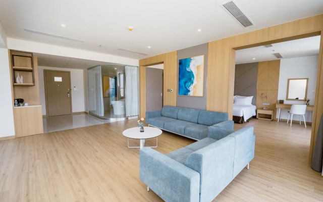 Aquamarine Resort Cam Ranh