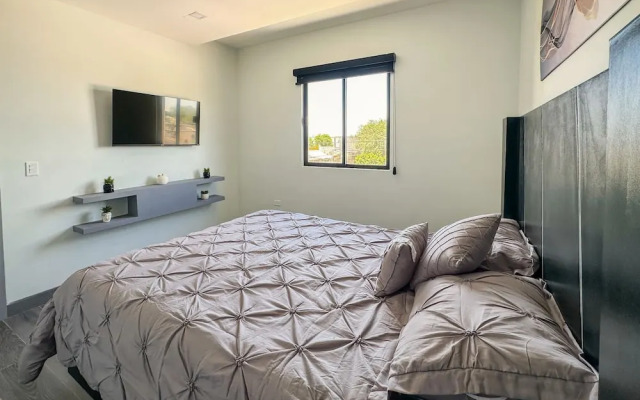 Urban Oasis Apartment 3