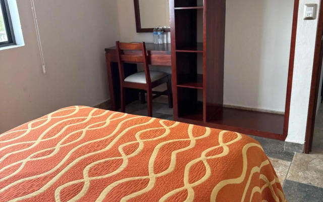 Hotel Suites Don Miguel