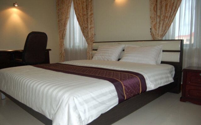 Diamond Hotel & Service Apartment