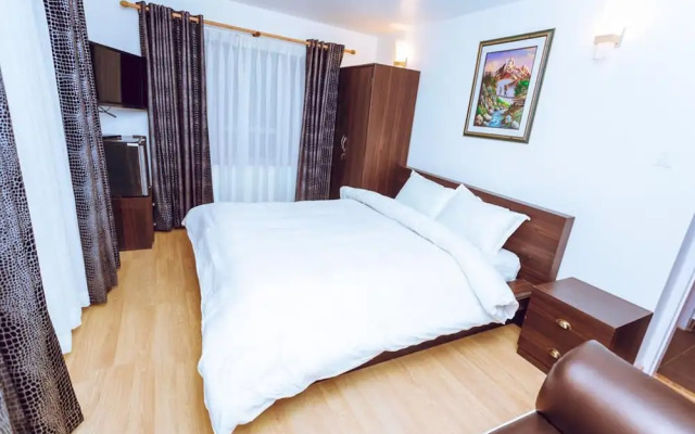 Hotel Ghar