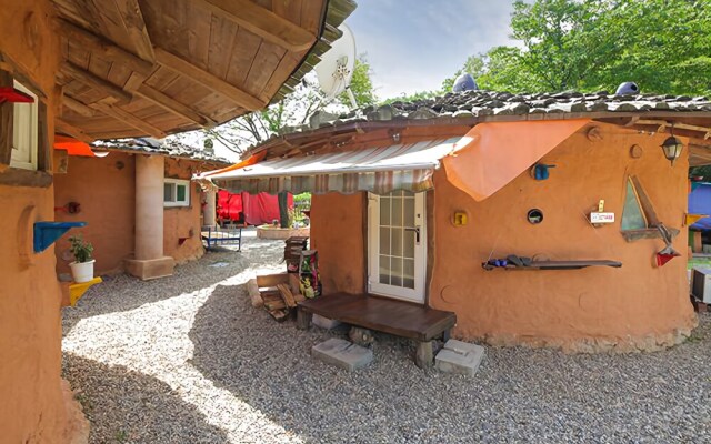 Yangpyeong Natural Clay House Pension