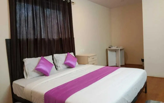 Hotel Crescent Shine