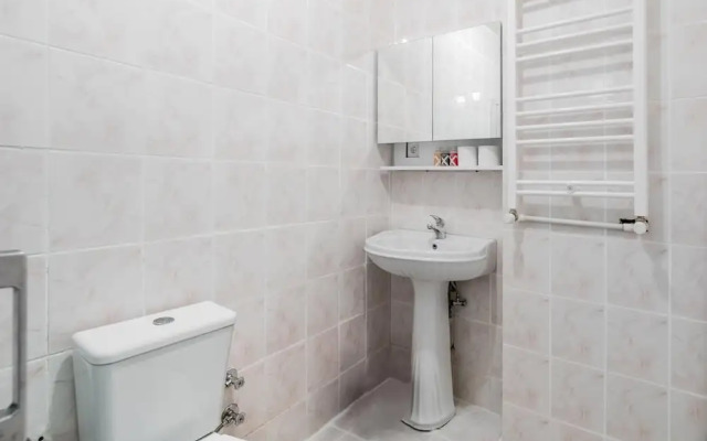 Villa With Terrace Right by the Sea in Urla