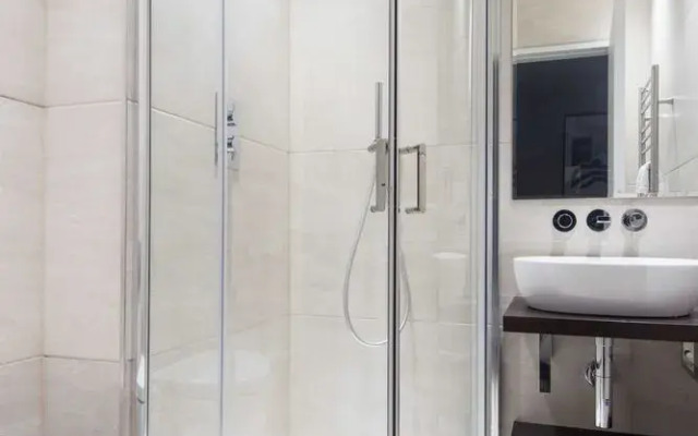 Lovely 2BR in Westminster by Sonder