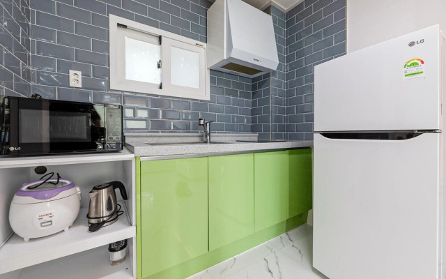 Namhae Modern Spa Pension