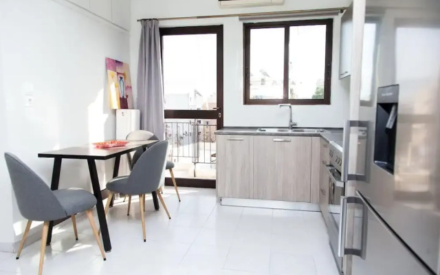Gorgeous apt in Faliro with view