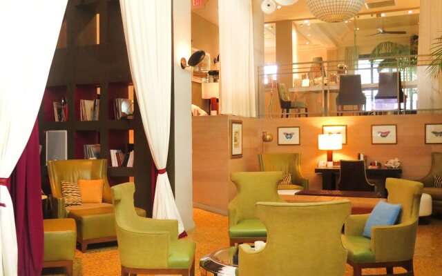 Roami at Hotel Astor