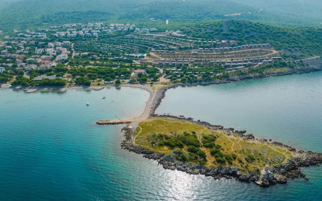 Seaside Deluxe Escape at Klenovica Camping
