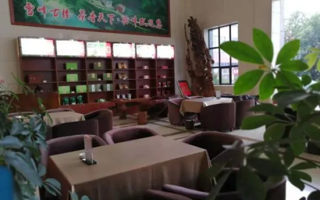 Yufeng Garden Hotel