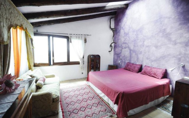 Entre Olivos: Very Charming Villa 18 SLEEPERS
