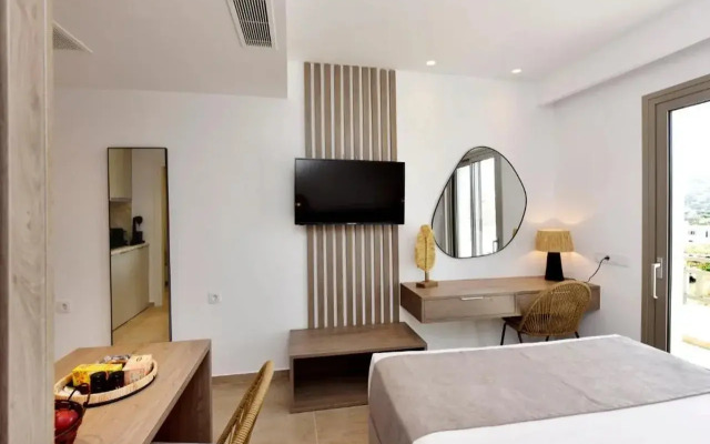 Anais Milos Suites