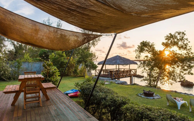 Teouma Bay Beach House