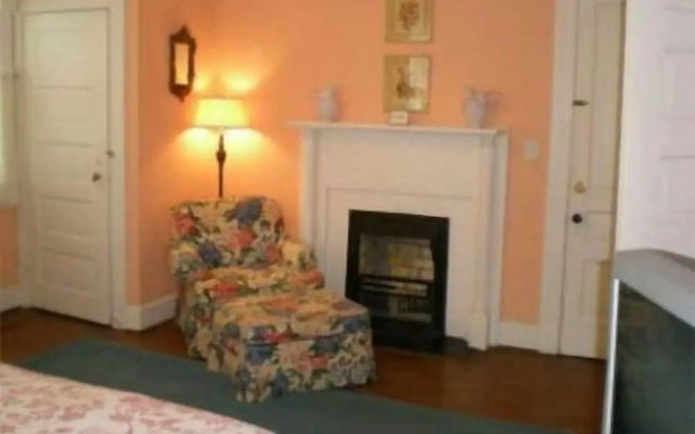Oak Manor Inn