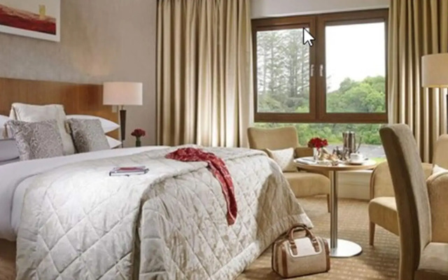 Sneem Hotel