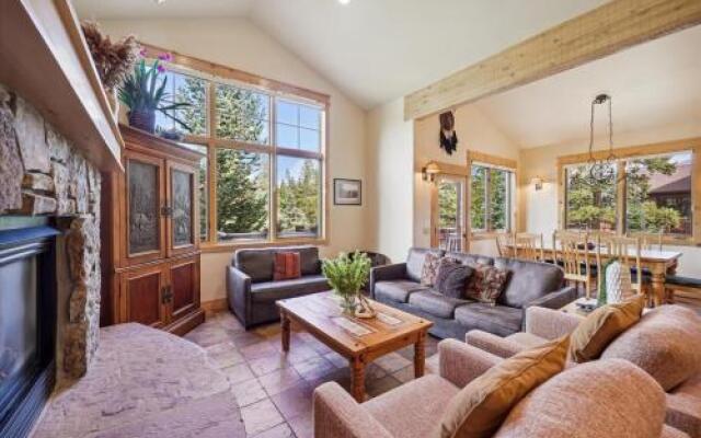 Cucumber Patch #44 Apartment