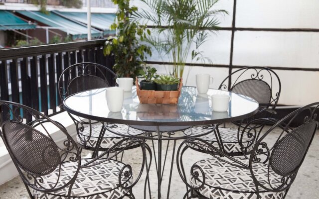 Pagrati Urban Oasis Getaway 2Bd Apt