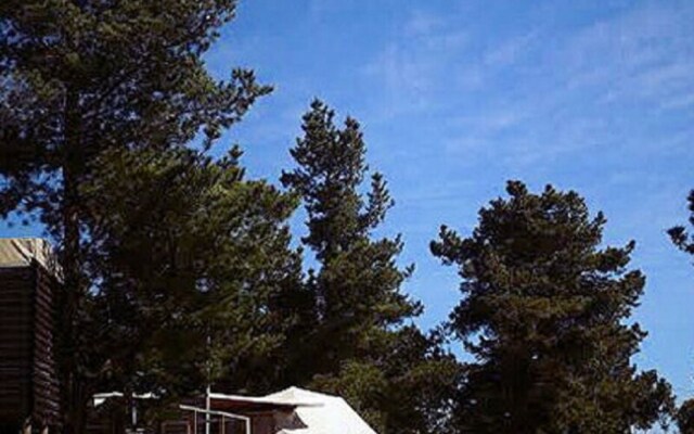 Lemudomos Lodge & Glamping