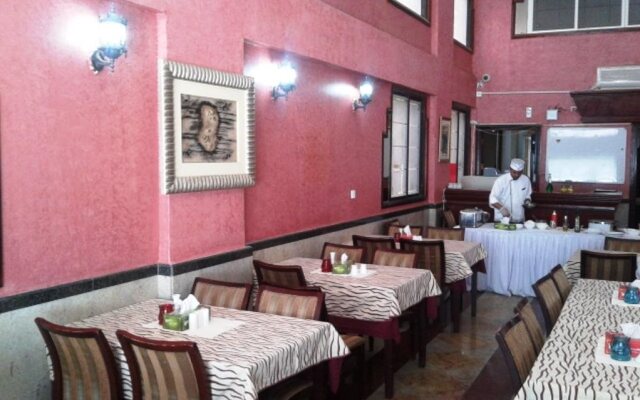 Al Mourouj Inn Hotel