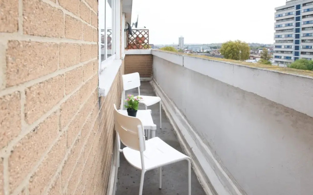 Penthouse Flat in Trendy Peckham with City Views