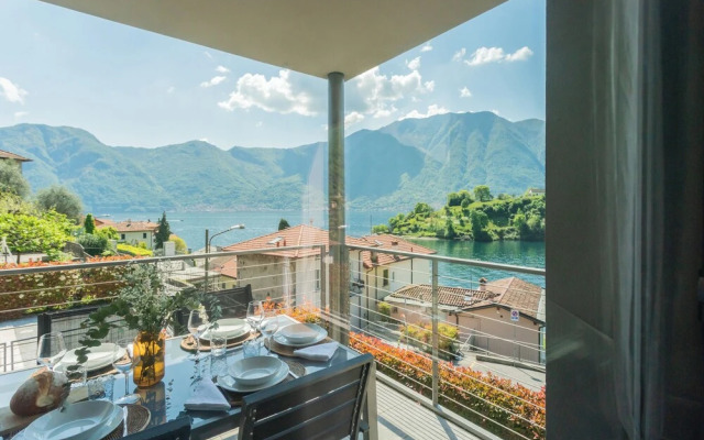 Mulino Vista Lake by Rent all Como