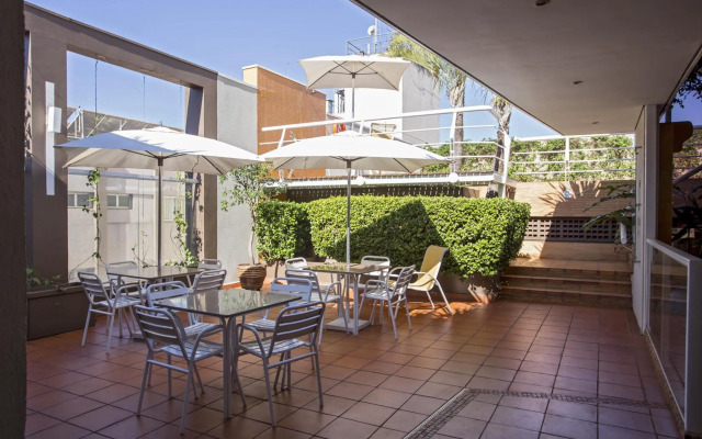 Black Stream Hotel