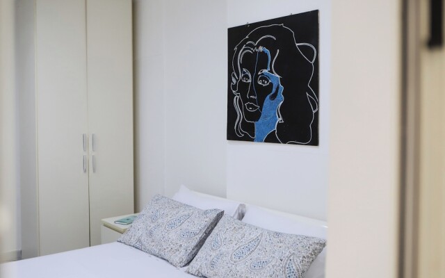 Napoli Centrale Budget Apartment