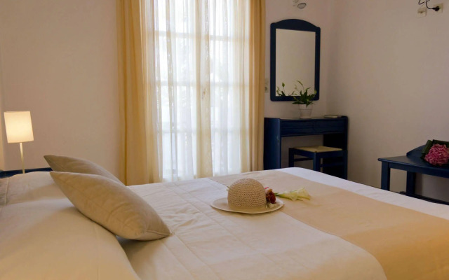 Louis Studios Hotel