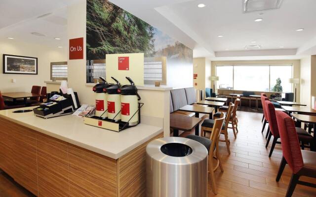 TownePlace Suites Grove City Mercer/Outlets